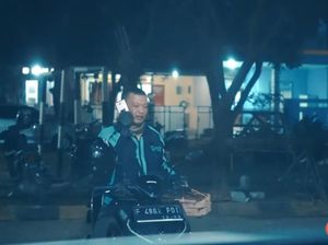 Ojol Ini Jadi Korban Prank YouTuber Gara-gara Pesanan Pizza Rp 500 Ribu Ojol Ini Jadi Korban Prank YouTuber Gara-gara Pesanan Pizza Rp 500 Ribu