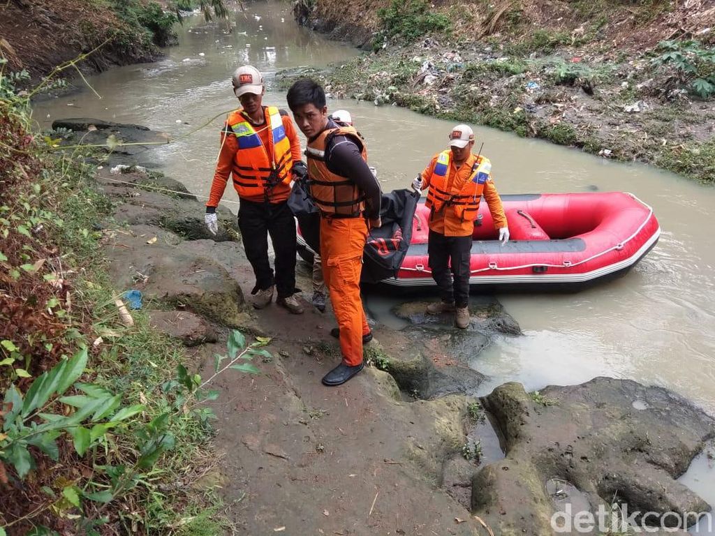 Hanyut di Sungai Cibanten, Bocah 4 Tahun Ditemukan Tewas Hanyut di Sungai Cibanten, Bocah 4 Tahun Ditemukan Tewas