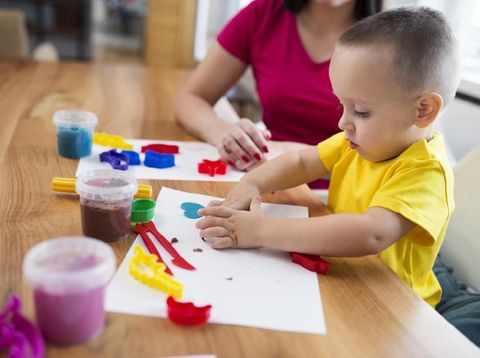 Aktivitas anak untuk meningkatkan keterampilan motorik halus