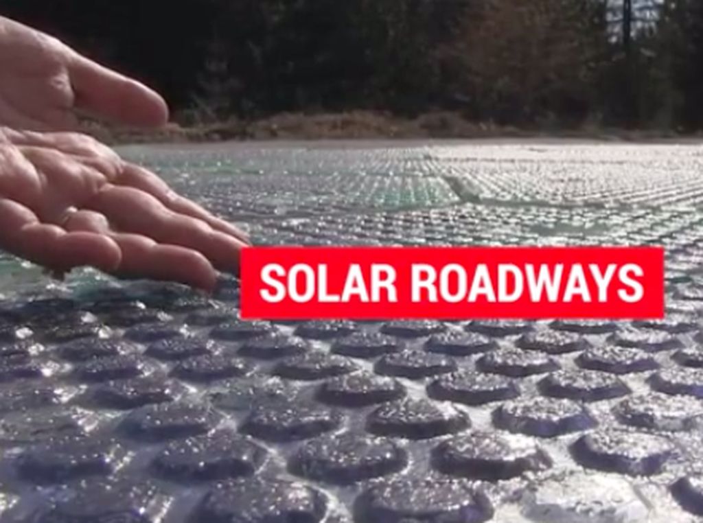 Bukan Aspal, Jalan ini Dibuat dari Panel Surya dan Bisa Cas Mobil Listrik Bukan Aspal, Jalan ini Dibuat dari Panel Surya dan Bisa Cas Mobil Listrik