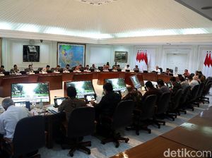 Para Menteri di Pusaran Isu Reshuffle Kabinet Para Menteri di Pusaran Isu Reshuffle Kabinet