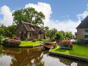 Desa di Belanda Ini bagaikan Negeri Dongeng di Dunia Nyata