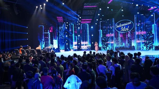 Ajang Pencarian Bakat, Uji Komersialitas Calon Bintang
