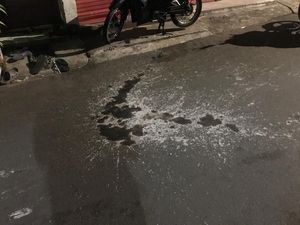 Polisi Olah TKP Teror Air Keras di Kembangan, Ambil Sisa Cairan Kimia