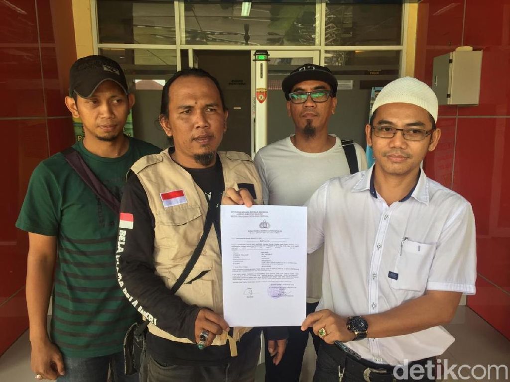 Hina Almarhum Ustaz Taufik Hasnuri, Pria di Palembang Dipolisikan Hina Almarhum Ustaz Taufik Hasnuri, Pria di Palembang Dipolisikan