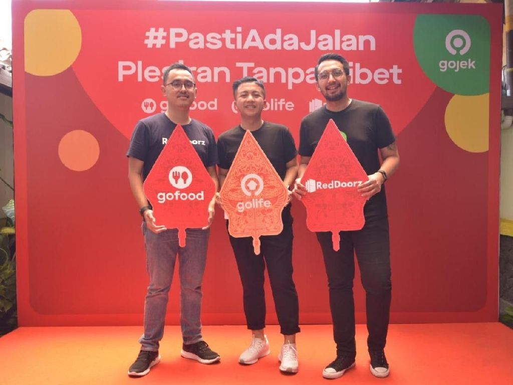Gandeng RedDoorz, Gojek Buat Plesiran Jadi Nggak Ribet Gandeng RedDoorz, Gojek Buat Plesiran Jadi Nggak Ribet