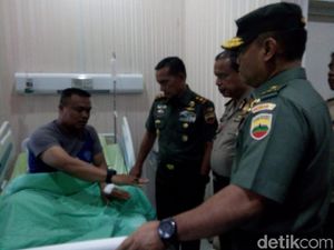 Pangdam Bukit Barisan Jenguk Korban Bom Bunuh diri Polrestabes Medan Pangdam Bukit Barisan Jenguk Korban Bom Bunuh diri Polrestabes Medan
