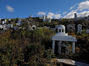 Foto: Tanah Suci yang Menyeramkan