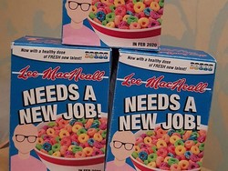 Super Kreatif! Pria Ini Bikin CV dalam Bentuk Kotak Sereal