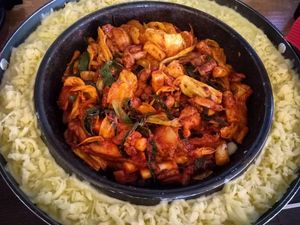 5 Restoran Korea Seru di Jakarta Buat Tempat Hangout