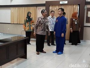 Canda Gibran, Kelahiran Anaknya Bikin Wartawan Lupa Isu Pilkada Solo Canda Gibran, Kelahiran Anaknya Bikin Wartawan Lupa Isu Pilkada Solo