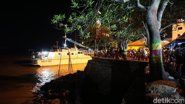 Potret Tempat Kulineran Malam yang Asyik di Karimun