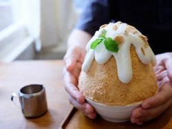 Manis Segar Patbingsu, Racikan Es Serut Korea dengan Aneka Topping