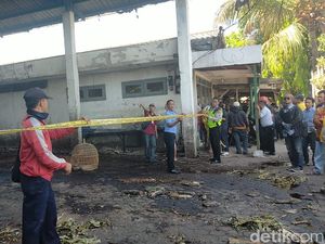 Api yang Membakar Pasar Beras Padam, Polisi Pasang Garis Police Line