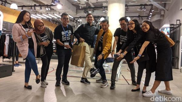 Aksi Nyeker di Senayan City Demi Giveaway detikcom SMW 2019