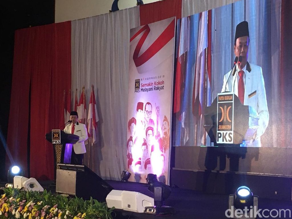 PKS: Pemilu Sudah Selesai, Harusnya Habib Rizieq Bisa Dipulangkan ke RI PKS: Pemilu Sudah Selesai, Harusnya Habib Rizieq Bisa Dipulangkan ke RI