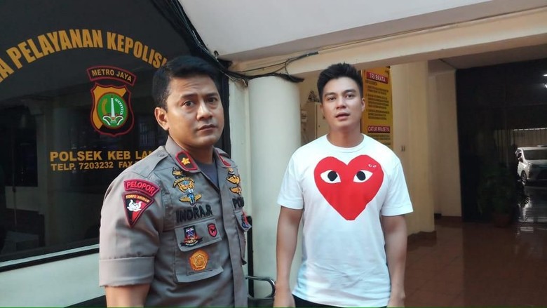 Polisi Tangkap Eks Karyawan Artis Baim Wong yang Curi Motor