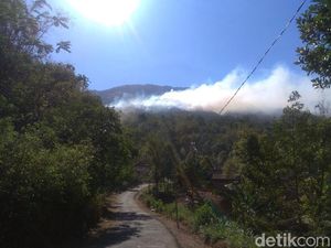Hutan Gunung Lawu Masih Terbakar, 2 Ribu Orang Dikerahkan Padamkan Api
