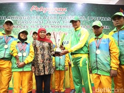 Khofifah Sambut Atlit Juara Umum Pekan Paralympic Pelajar Nasional