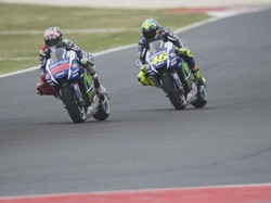 Sedih Lorenzo Pensiun, Rossi: Salah Satu Rival Terhebatku