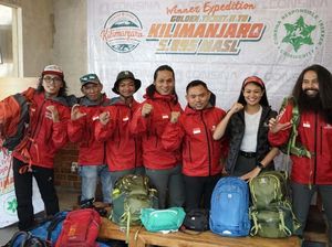 Pemberangkatan Pendaki ke Gunung Kilimanjaro