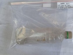 Daftar Barang Bukti Teror Air Keras Dipamerkan: Botol hingga Soda Api