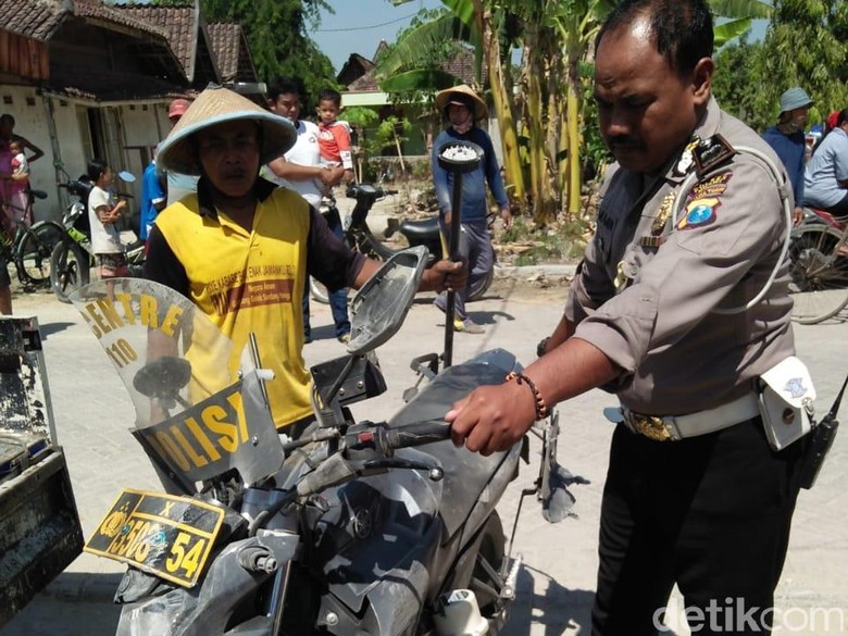 Wakapolsek Pangkur Ngawi Meninggal Ditabrak Truk