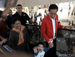 Tanpa Gibran-Selvi, Jan Ethes Ngemal Bareng Jokowi-Iriana