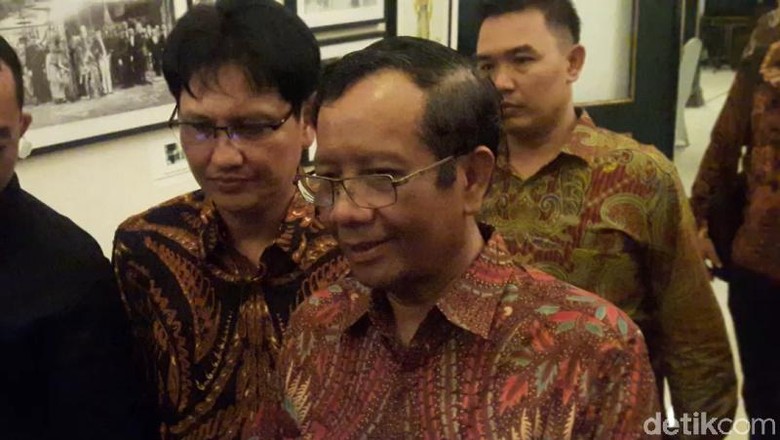 Mahfud Luruskan Soal Kesediaan Bayar Denda Overstay Habib Rizieq