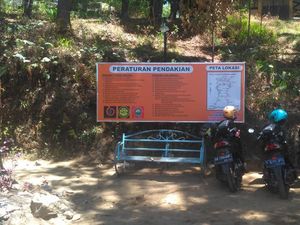 Kebakaran Lawu, Jalur Pendakian Candi Cetho-Cemoro Kandang Ditutup