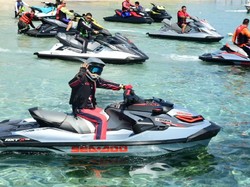 Naik Jetski, Gubernur Nurdin Dengar Keluhan Warga Kepulauan Spermonde
