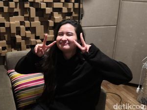 Stephanie Poetri Wujudkan Impian Sebagai Fans K-Pop