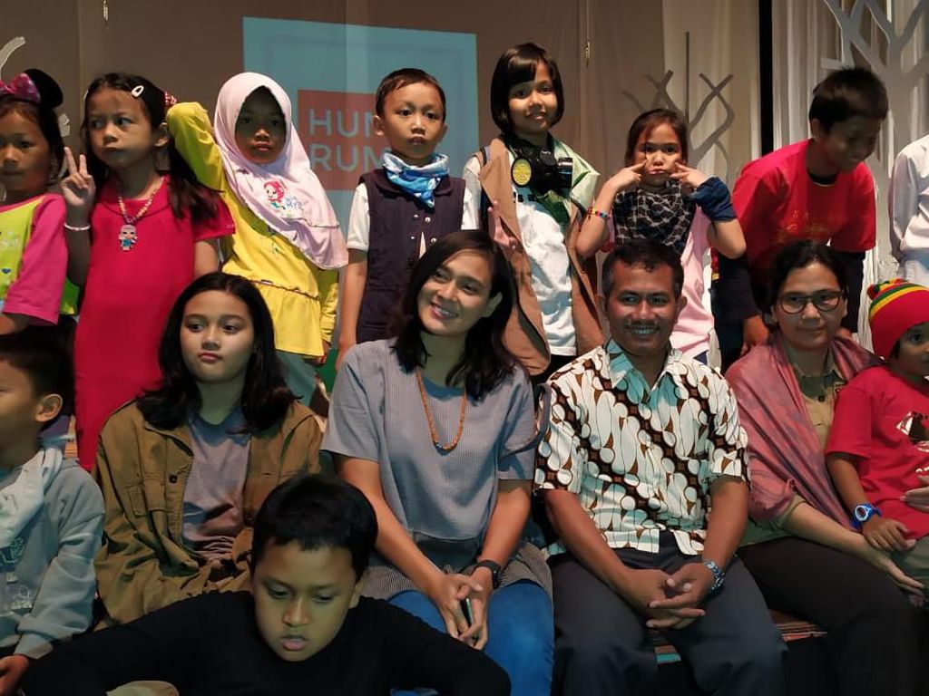 Sha Ine Febriyanti: Anak-anak Bisa Belajar Banyak dari Teater Sha Ine Febriyanti: Anak-anak Bisa Belajar Banyak dari Teater