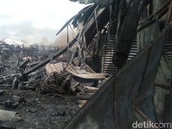 Api di Pabrik Pengolahan Karet di Jambi Akhirnya Berhasil Dipadamkan