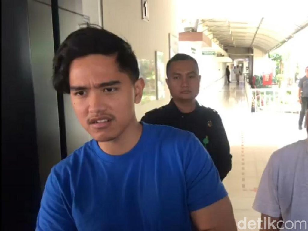 Kocak! Usai Jadi Juri Masterchef, Kaesang-Gibran Digoda Chef Arnold Kocak! Usai Jadi Juri Masterchef, Kaesang-Gibran Digoda Chef Arnold