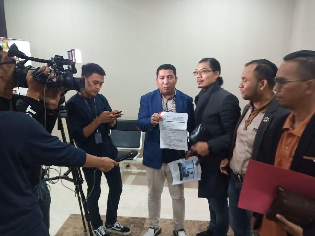 Dianggap Menista Agama, Sukmawati Juga Dilaporkan FPMB ke Bareskrim Dianggap Menista Agama, Sukmawati Juga Dilaporkan FPMB ke Bareskrim