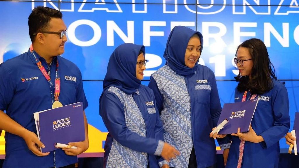 Siapkan Generasi Tangguh Hadapi Industri 4.0 Siapkan Generasi Tangguh Hadapi Industri 4.0