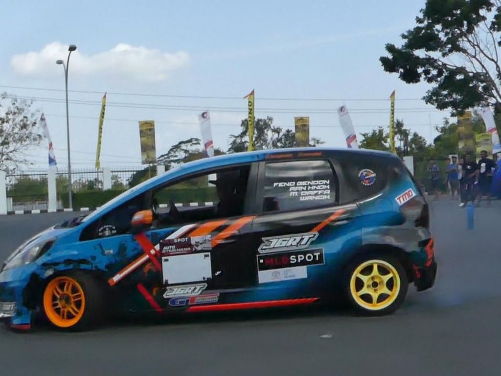 Keren! Bocah 12 Tahun Asal Yogyakarta Ini Jago Slalom Keren! Bocah 12 Tahun Asal Yogyakarta Ini Jago Slalom