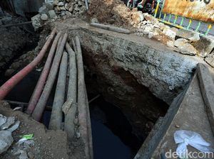 Tingginya Sewa Jaringan Utilitas Bakal Membebani Warga Tingginya Sewa Jaringan Utilitas Bakal Membebani Warga