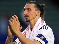 Ibrahimovic Dikaitkan dengan Everton, Ancelotti: Main ke Sini Boleh, Kok