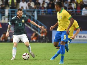 Messi, Apa yang Kamu Lakukan ke Tite Itu Jahat Messi, Apa yang Kamu Lakukan ke Tite Itu Jahat