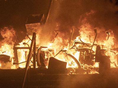 Hong Kong Memanas, Demonstran Masuk Kampus dan Bentrokan Kian Sengit