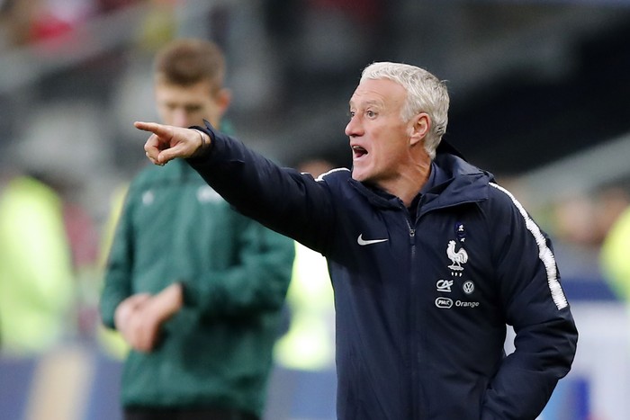 Luis Figo Dukung Deschamps Jadi Pelatih Real Madrid — free download