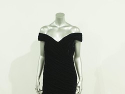 Gaun Ikonis Putri Diana Senilai Rp 6,3 Miliar Tak Laku Dilelang