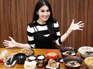 Bergelimang Harta, Sandra Dewi Tetap Kulineran Sederhana, Ini 5 Buktinya! Bergelimang Harta, Sandra Dewi Tetap Kulineran Sederhana, Ini 5 Buktinya!