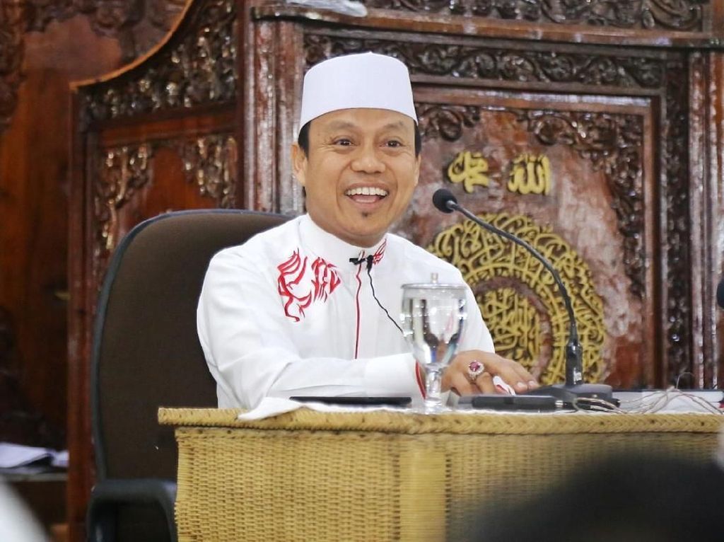 Fatwa Sesat Beredar di Medsos, Ustaz Dasad Jelaskan Sabda Rasul soal Wabah Fatwa Sesat Beredar di Medsos, Ustaz Dasad Jelaskan Sabda Rasul soal Wabah