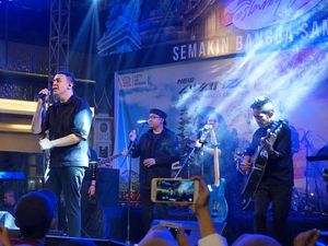 Manggung Bareng Toyota Sebangsa, Ini Kesan Tulus di Kota Bandung