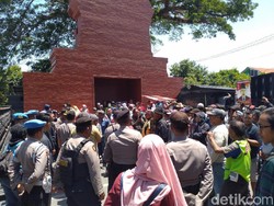 Warga Protes Pilkades Serentak di Mojokerto Tanpa Tatib Coblosan Simetris