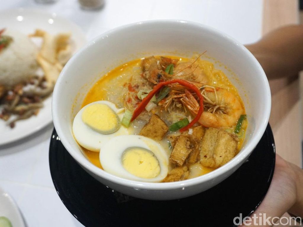 Melayoe Finest: Lezatnya Mie Goreng Mamak dan Laksa Bihun Melayu Melayoe Finest: Lezatnya Mie Goreng Mamak dan Laksa Bihun Melayu