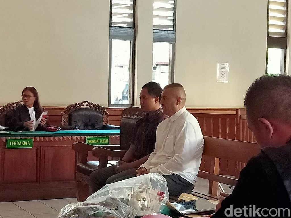WN Bulgaria Pemasang Alat Skimming di Ubud Diadili WN Bulgaria Pemasang Alat Skimming di Ubud Diadili